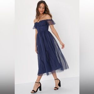 Lulu’s Tulle Bustier Midi Dress